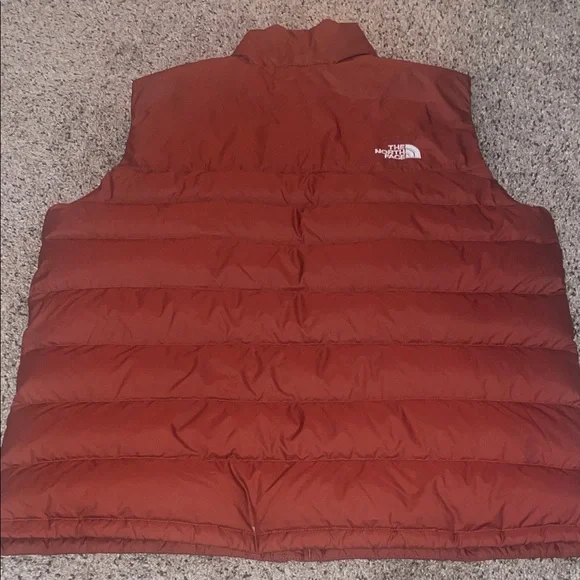 North Face Burnt Red Vest - Picture 2 of 4